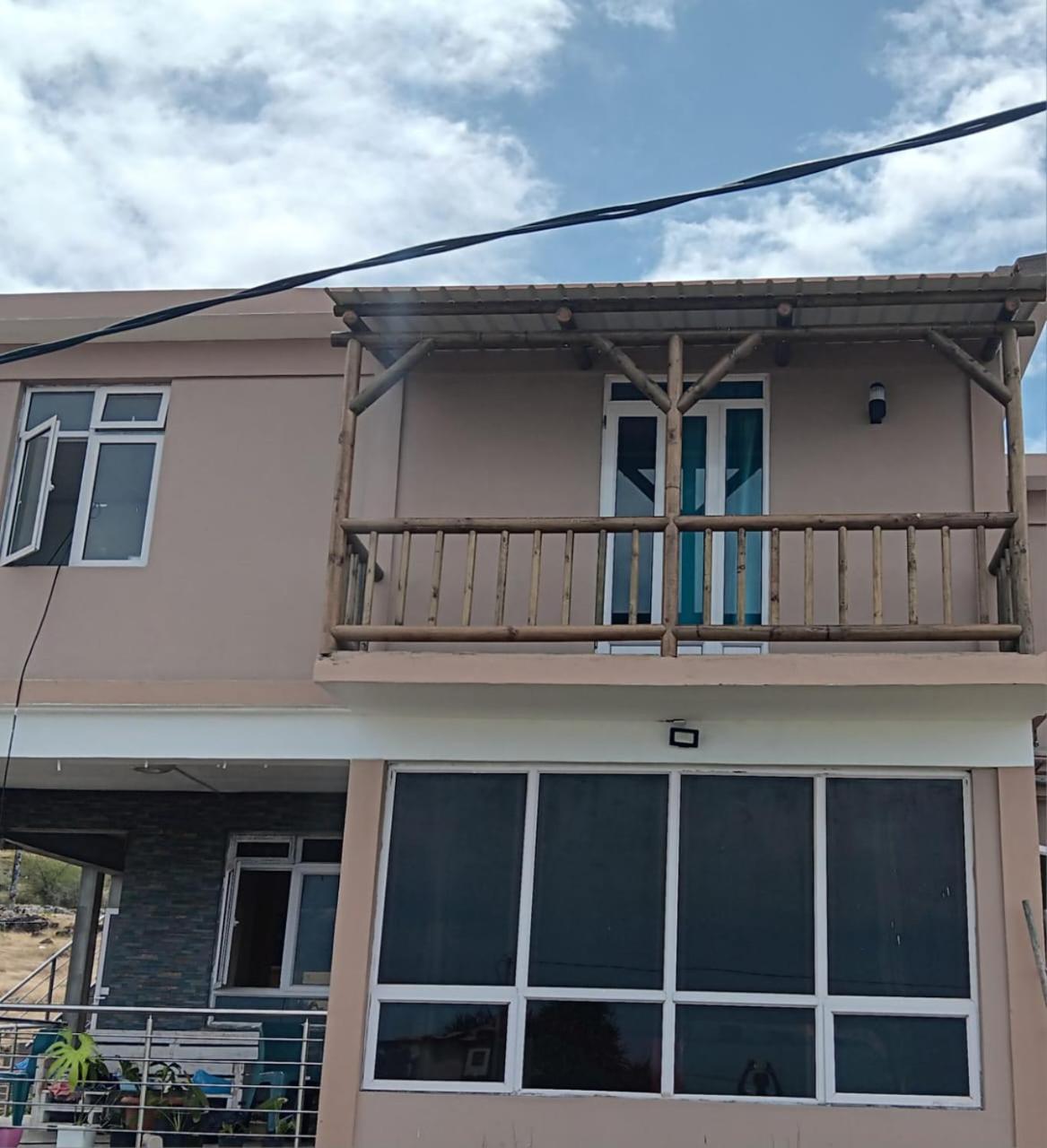 Chez Laineda Le Bijou Mourouk Rodrigues Bed & Breakfast Port South East Exterior photo